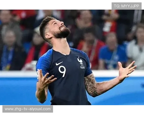 波尔图塔雷米外脚背劲射为球队打开局面——从场上瞬间到日常生活的装备升级