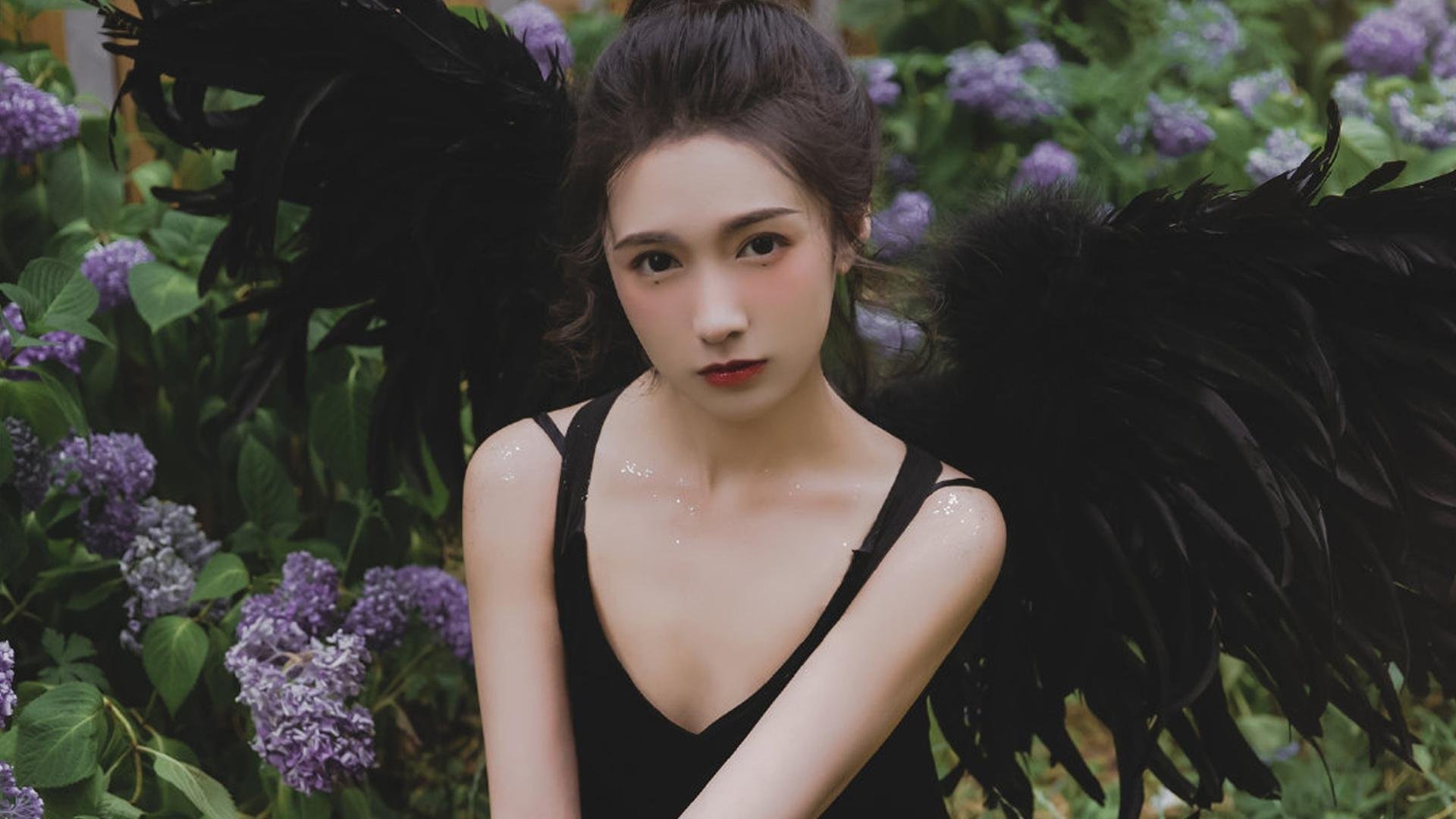 爱游戏入口-强侧逼抢引诱对方转移失误