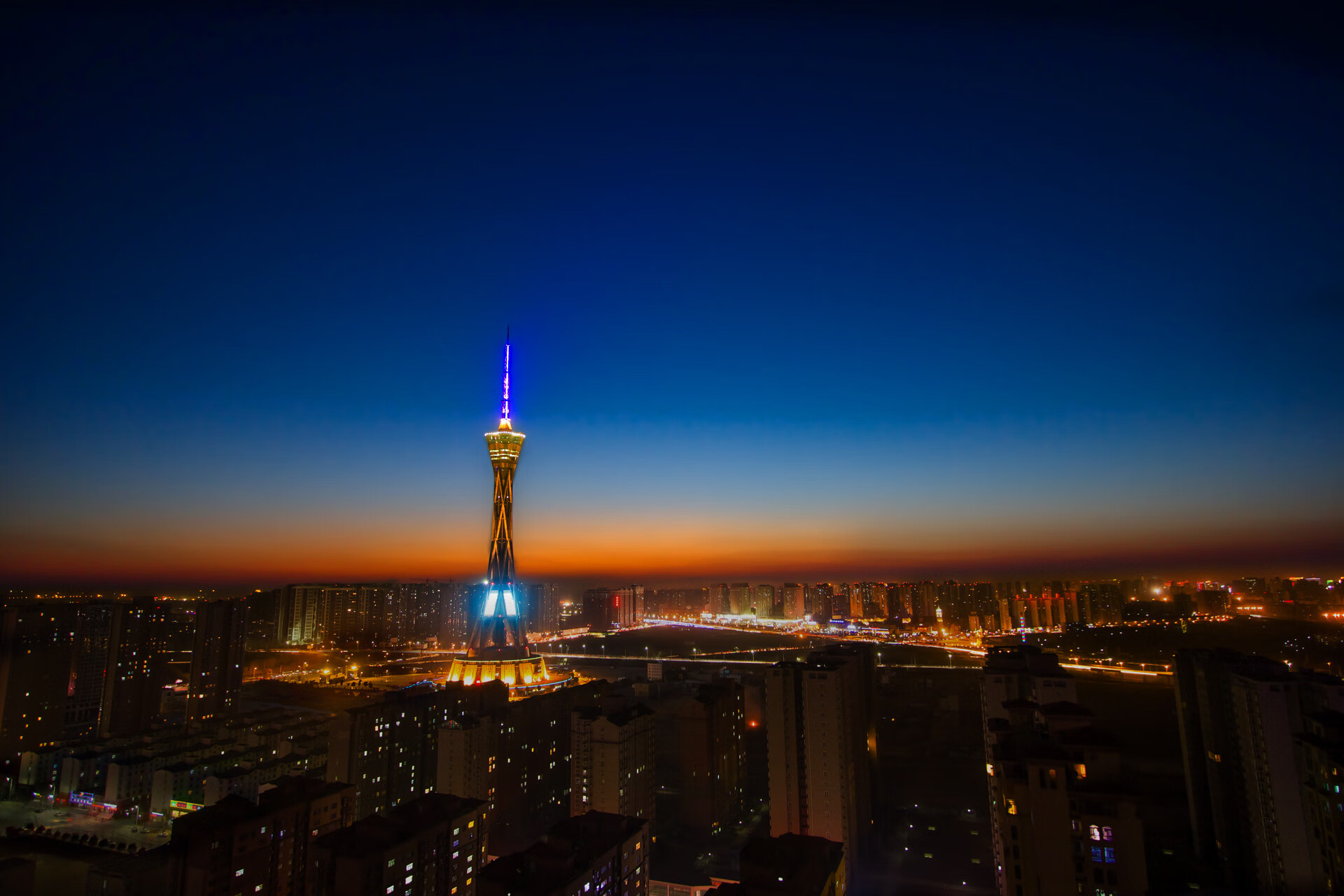 爱游戏体育-世界杯绝对童话：逆境中的英雄崛起，世界杯绝杀